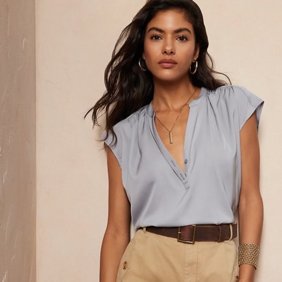 Banana Republic Factory Tops Banana Republic Button Dolmansleeve